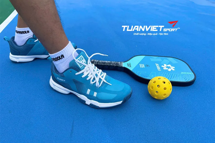 8 vật dụng cần thiết cho người chơi pickleball dễ ra mồ hôi