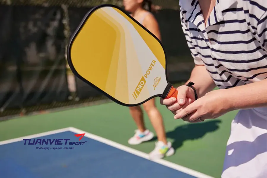 Bài tập luyện phản xạ đoán hướng bóng trong Pickleball giúp đọc tình huống tốt hơn