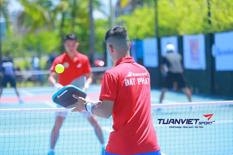 Bí quyết tìm và làm việc hiệu quả với huấn luyện viên Pickleball