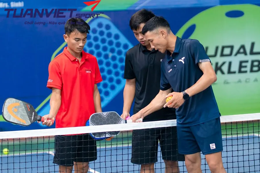 Các bài tập pickleball phối hợp nhóm hiệu quả