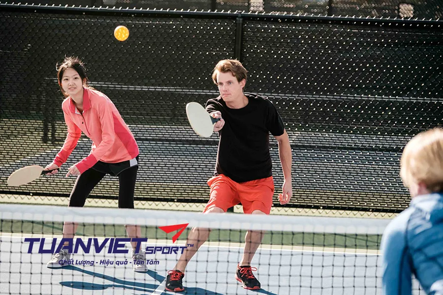Cách chiến thắng trong Pickleball bằng chiến thuật ép đối thủ mắc lỗi