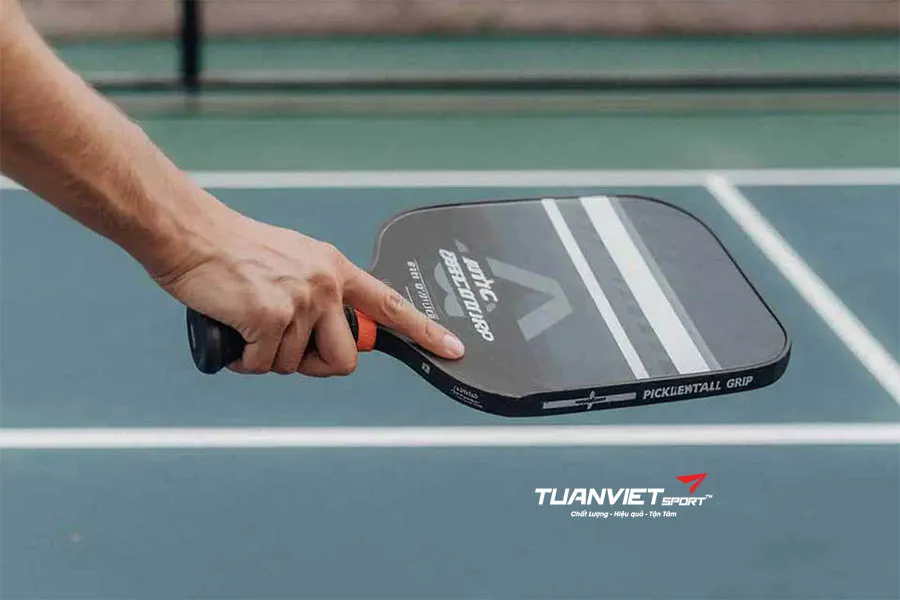 C&aacute;ch chọn h&igrave;nh dạng tay cầm vợt pickleball ph&ugrave; hợp với bạn