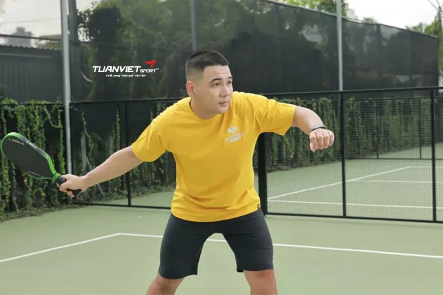 Cách Đánh Bại Người Chơi Banger Trong Pickleball Giữ Bình Tĩnh và Chiếm Ưu Thế