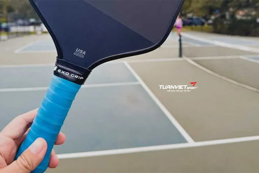 Cách điều chỉnh grip cán vợt Pickleball khi quá to hoặc quá nhỏ