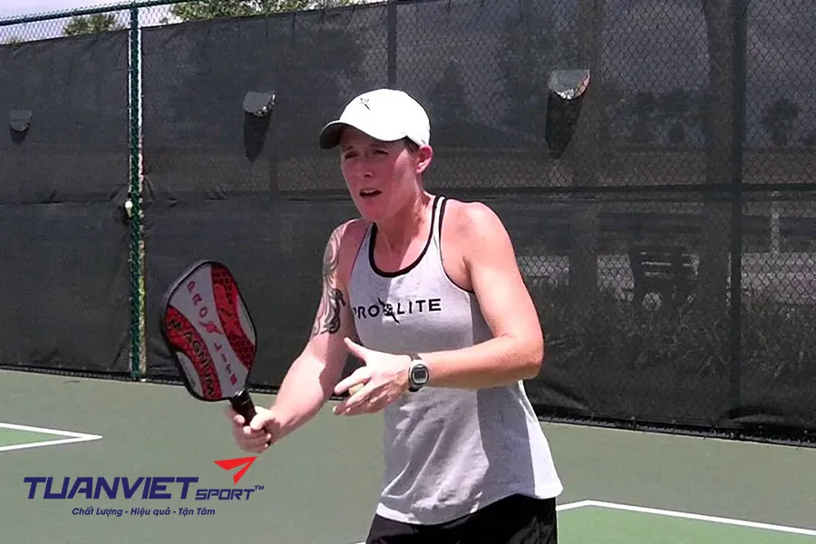 Cách Giao Bóng Slice Hiệu Quả Trong Pickleball Cho Người Chơi Mọi Cấp Độ