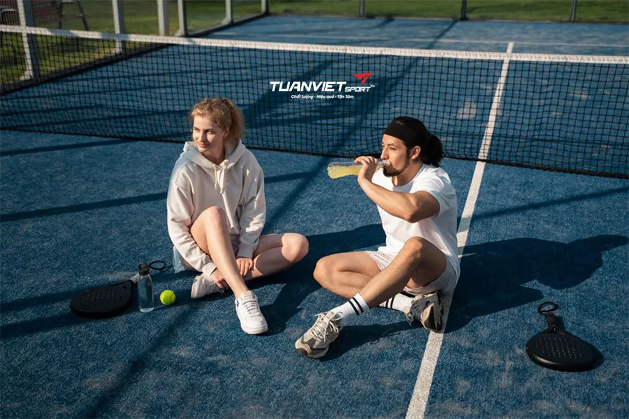 Cách giữ ấm và chơi pickleball hiệu quả khi trời lạnh