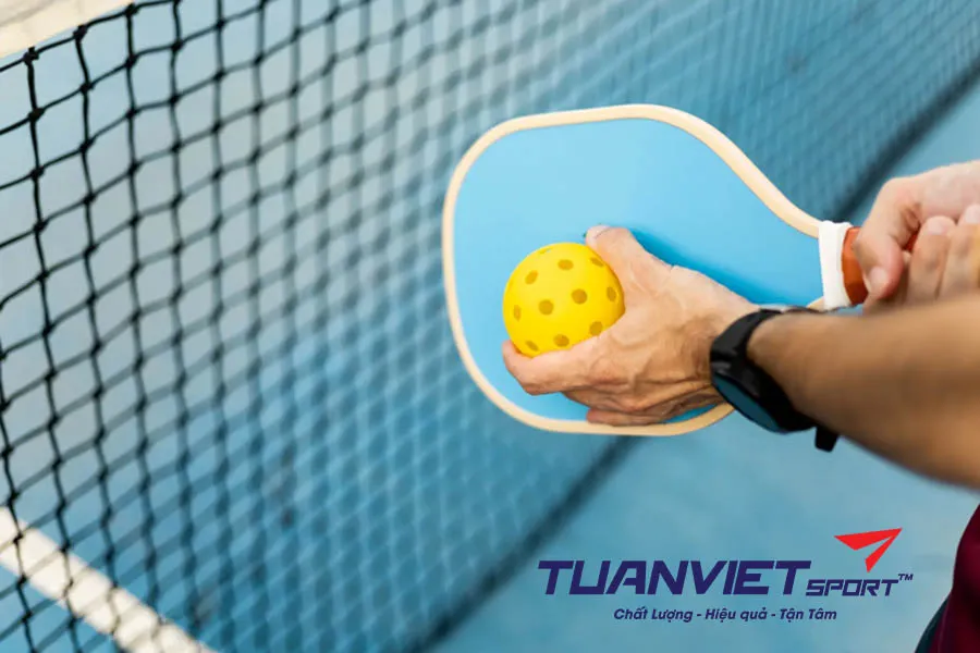 Cách Giữ Bóng Thấp Trong Pickleball: Tăng Kiểm Soát, Giảm Mất Điểm