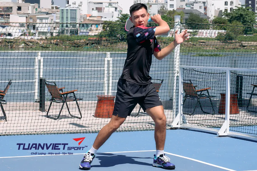 Cách sử dụng cú lob trong pickleball đúng cách và đúng lúc