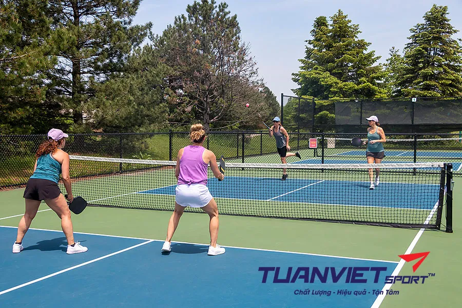 Cách Xử Lý Những Cú Dink Hiểm Hóc Khi Chơi Pickleball Hiệu Quả