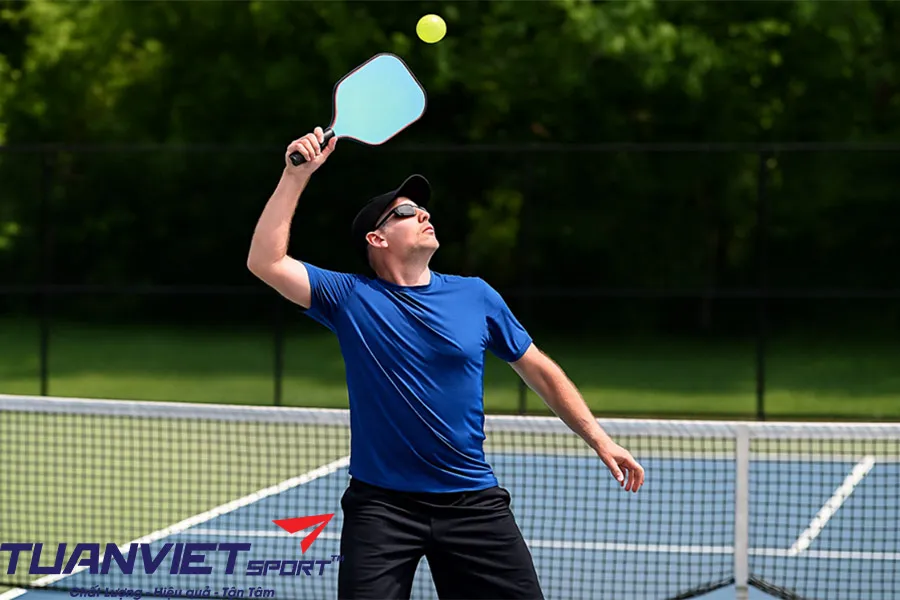 Cách Xử Lý Những Cú Lob Trong Pickleball Hiệu Quả Và Nhanh Gọn