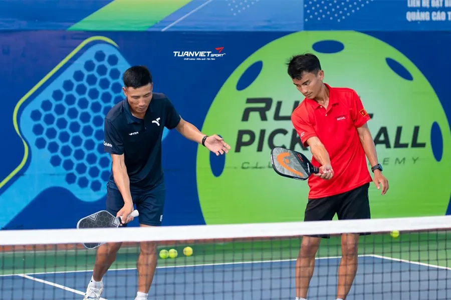 6 Cheat code pickleball m&agrave; d&acirc;n pro thật sự d&ugrave;ng để l&ecirc;n tr&igrave;nh nhanh