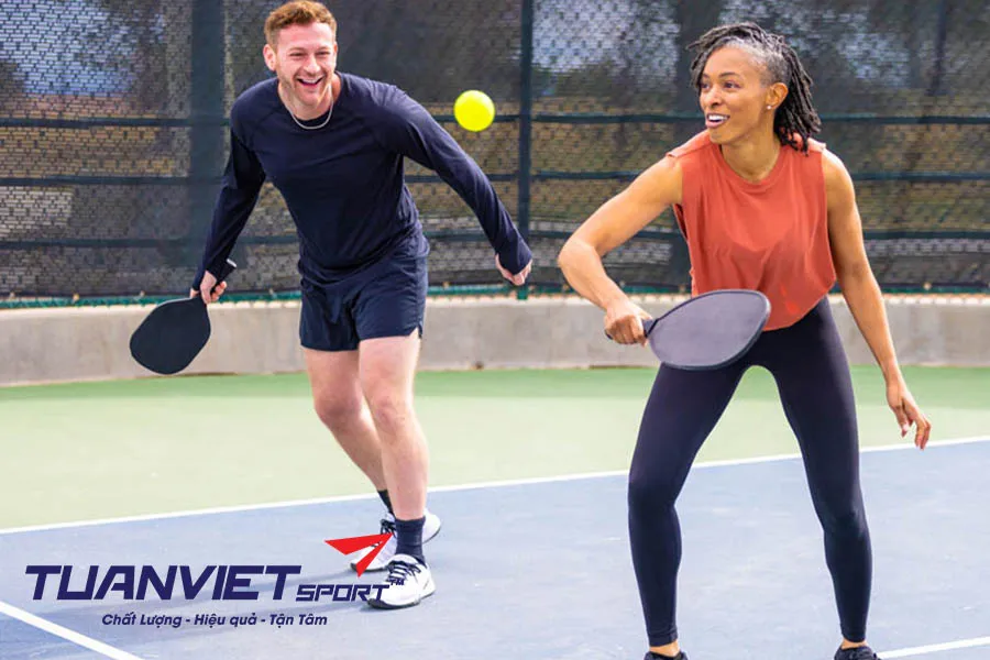 Chiến Lược Định Vị Trong Đánh Đôi Pickleball: Bí Quyết Làm Chủ Trận Đấu