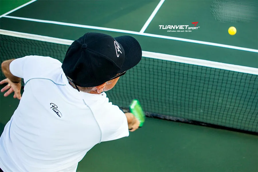 Chiến thuật Pickleball chiếm lĩnh góc đánh và vô hiệu hóa tầm công kích của đối phương