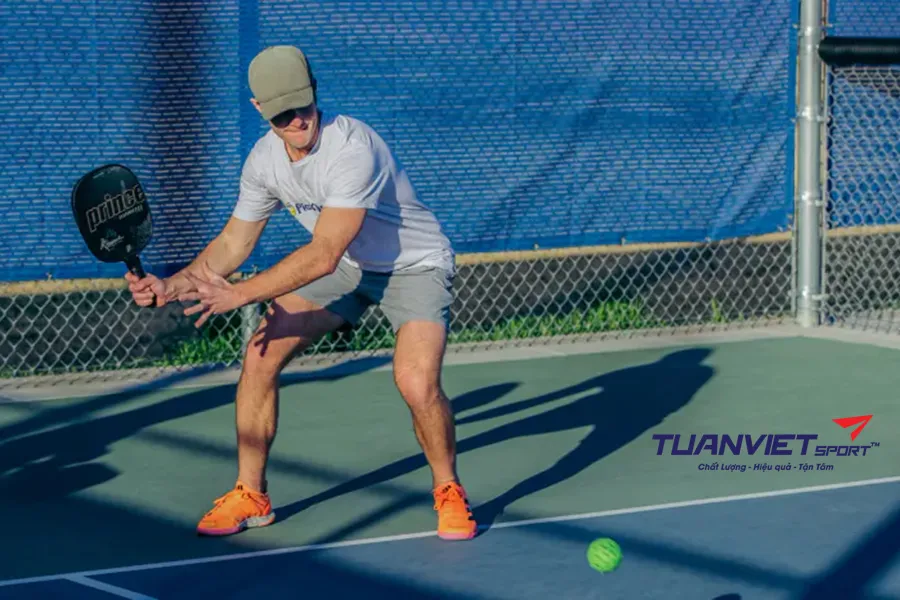 Chiến thuật tấn công thông minh trong Pickleball dựa trên vị trí bóng