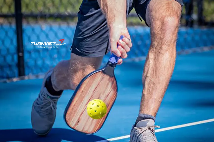 Chuyên gia cảnh báo lý do dễ bị đột quỵ tim khi đánh pickleball