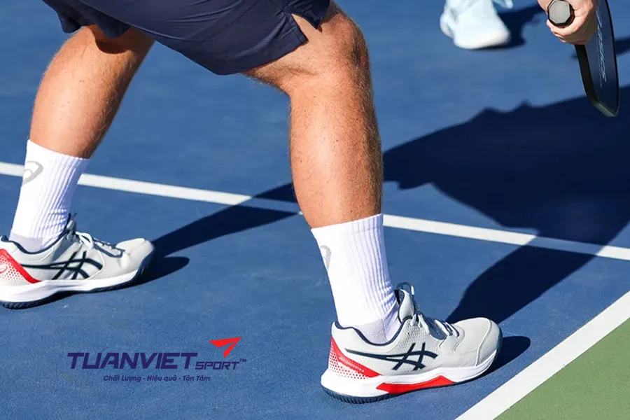 Có nên dùng giày chuyên dụng cho pickleball? Lợi ích và lời khuyên cho người chơi