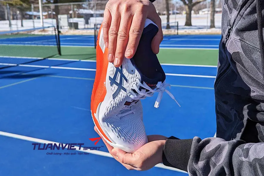 Có nên dùng giày chuyên dụng cho pickleball? Lợi ích và lời khuyên cho người chơi