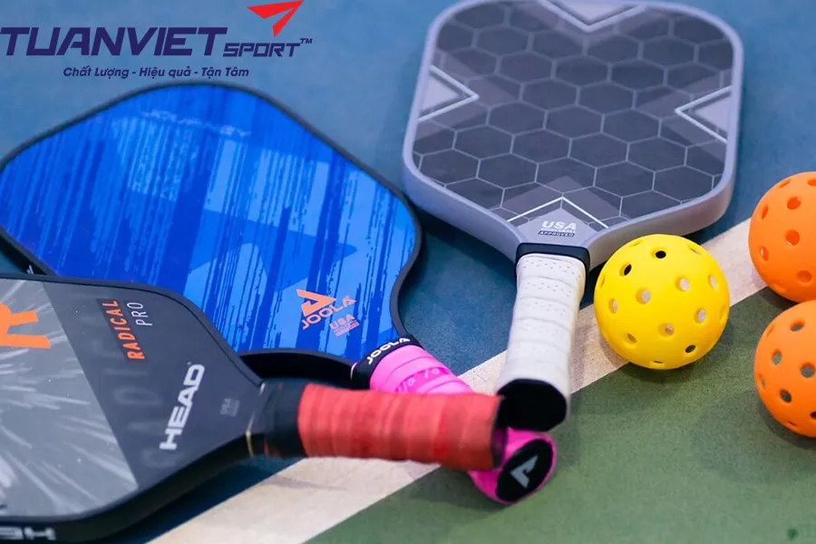 Hiểu Rõ Độ Dày Lõi Vợt Pickleball: Yếu Tố Quyết Định Hiệu Suất Trên Sân