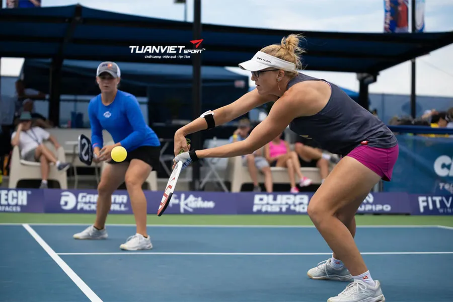 Hướng dẫn 7 bước nâng trình Pickleball từ HLV chuyên nghiệp Tanner Tomassi