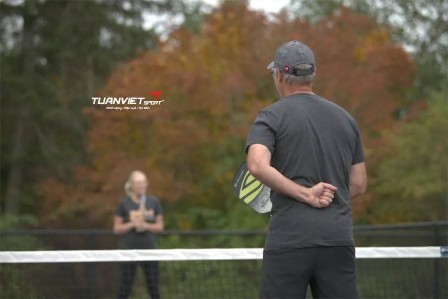 Hướng dẫn các ký hiệu tay phối hợp di chuyển dễ hiểu khi đấu đôi Pickleball