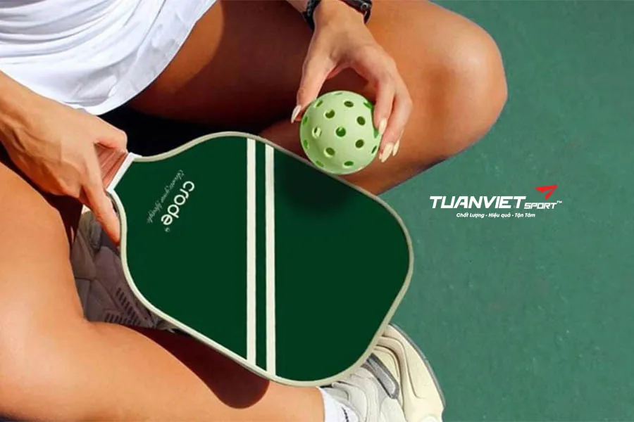 Hướng dẫn làm sạch vợt Pickleball hiệu quả chỉ với vài bước đơn giản