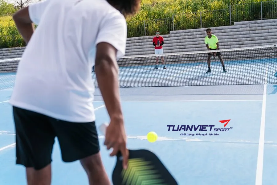 Hướng dẫn nhận biết các loại xoáy bóng trong Pickleball và cách phản đòn