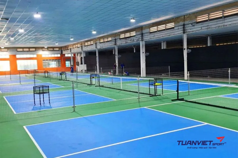Khi nào nên bảo trì lớp sơn mặt sân pickleball?