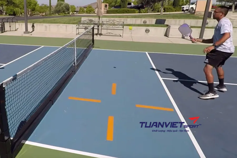 Kỹ thuật “theo bóng” giúp cải thiện vị trí đứng trong pickleball