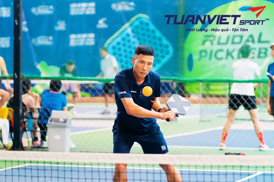 Kỹ thuật volley cho người mới bắt đầu chơi Pickleball