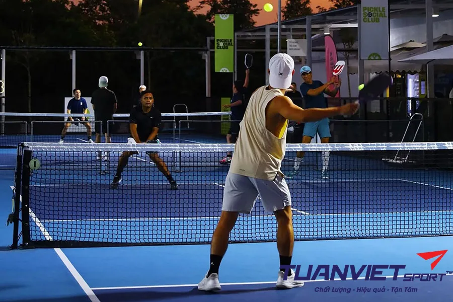 Làm Chủ Khu Vực Chuyển Tiếp Trong Pickleball