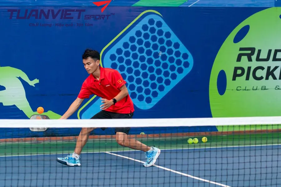Luyện tập phản xạ nhanh trong pickleball