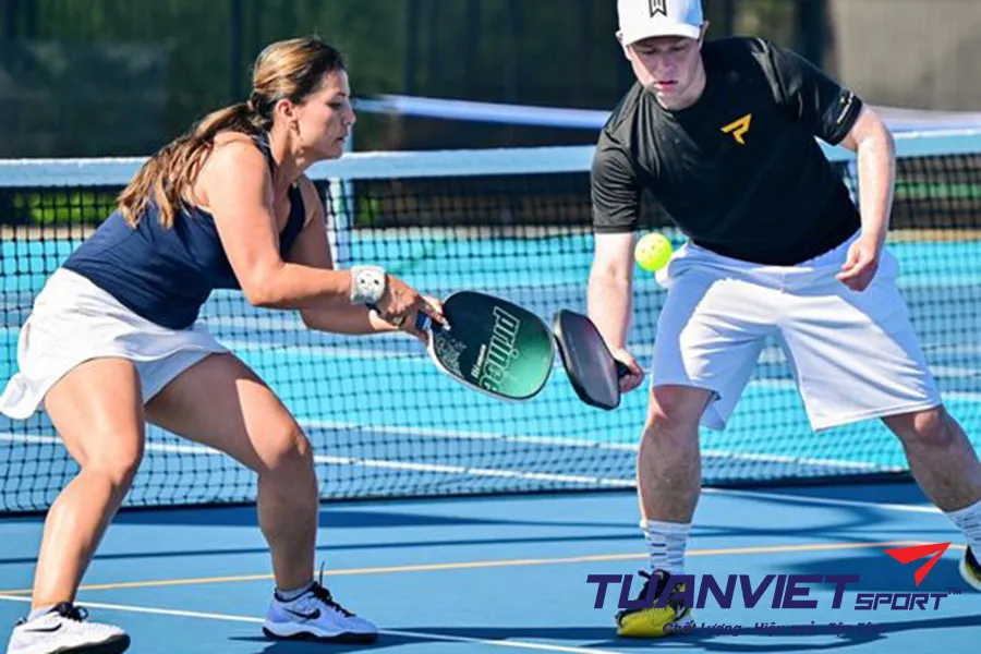 Muốn Nâng Trình Pickleball? Học Cách Di Chuyển Cùng Đồng Đội Sau Giao Bóng
