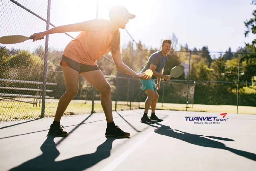 Nguyên nhân đau gót chân khi chơi pickleball và cách khắc phục hiệu quả