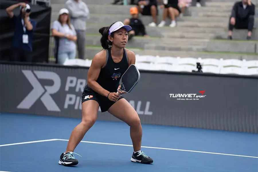 Pha bóng vô nghĩa sẽ ít đi nếu bạn tập trung giữ thăng bằng khi chơi pickleball