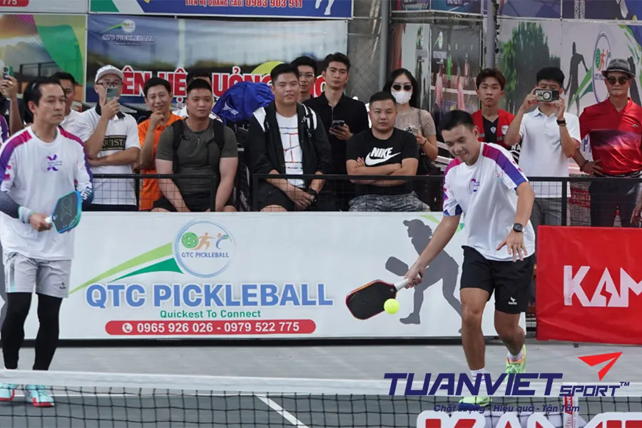 Phân Tích Chiến Thuật Chơi Đôi Trong Pickleball Ở Cấp Độ Phong Trào