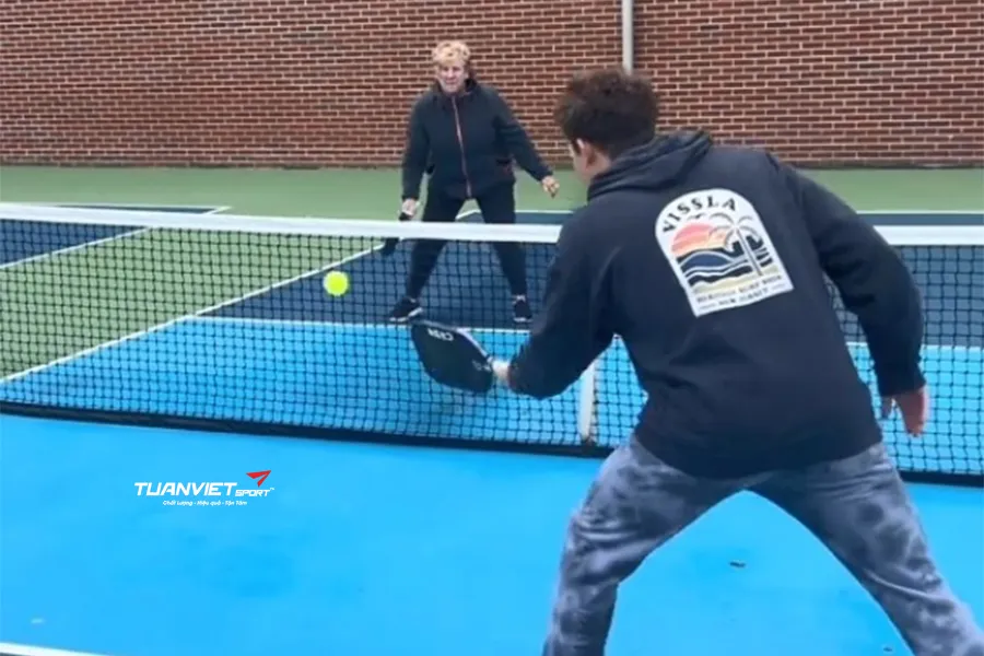 Quy tắc tôn trọng chữ X và cẩm nang chơi Pickleball hiệu quả cho người mới