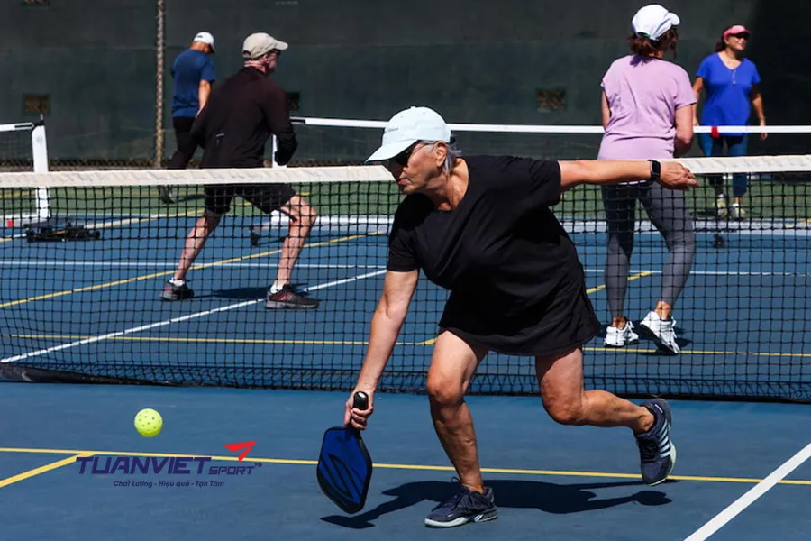 Tại sao phải đánh bóng có mục đích trong Pickleball? Chiến lược cho người chơi đôi