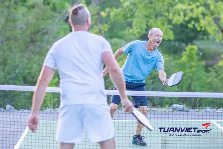 7 Câu Hỏi Phổ Biến Của Người Lớn Tuổi Khi Mới Chơi Pickleball