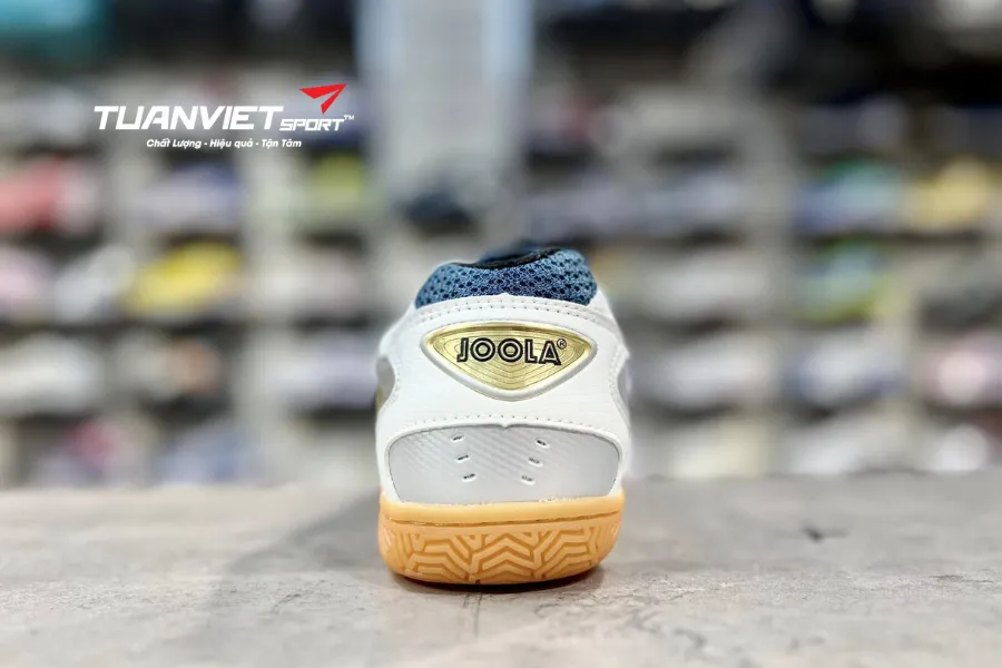 Độ bám sàn (Grip) quan trọng thế nào với bóng bàn Cách kiểm tra grip tại nhà