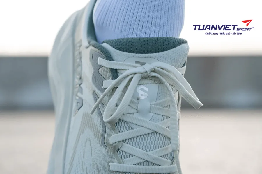 Độ êm hay độ phản hồi Cách chọn giày bóng bàn theo cân nặng và cường độ tập