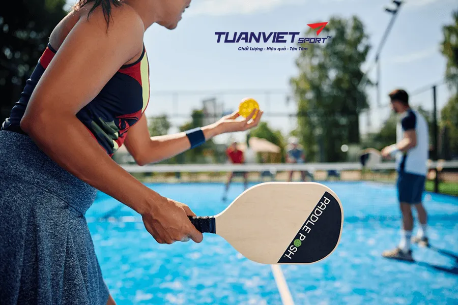 Ai là người giao bóng trước trong Pickleball? Hướng dẫn đầy đủ cho người mới