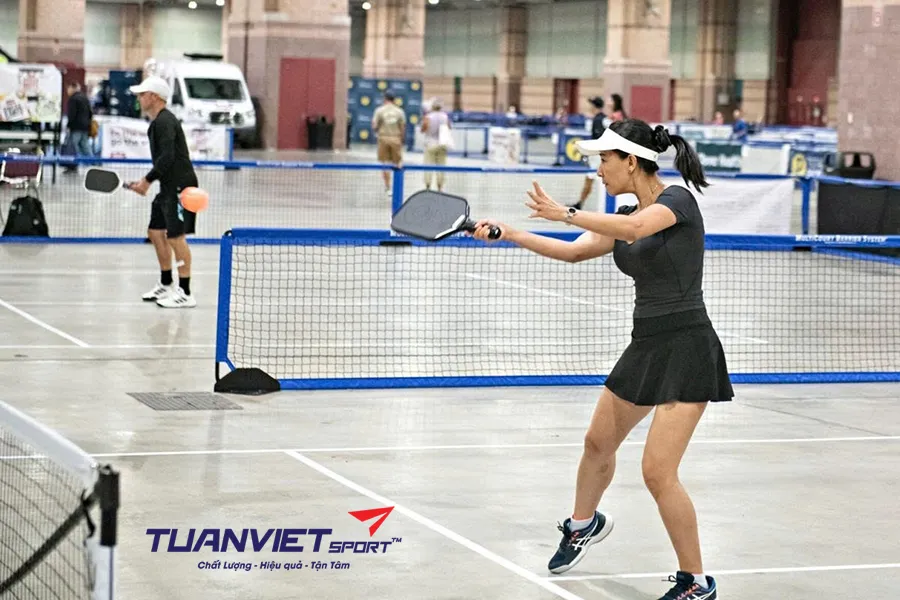 Chơi Pickleball đốt bao nhiêu calo? Sự thật bất ngờ!