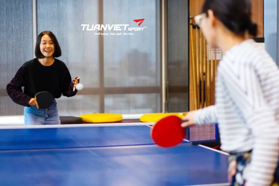 Chọn giày bóng bàn theo tần suất chơi 2 - 3 buổi hay 5 - 6 buổituần