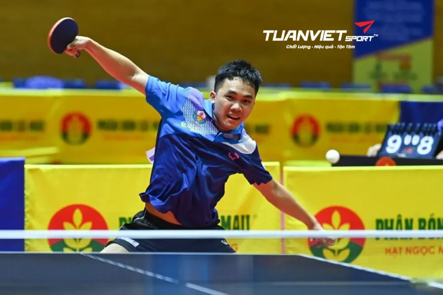 Giải thích công nghệ giày JOOLA_ đế bám sàn, độ linh hoạt, hỗ trợ di chuyển ngang