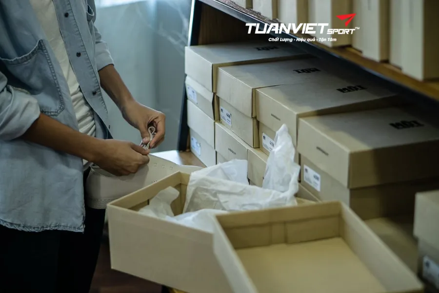 Hướng dẫn mua giày JOOLA online chọn size, xem ảnh thật, tránh sai lầm