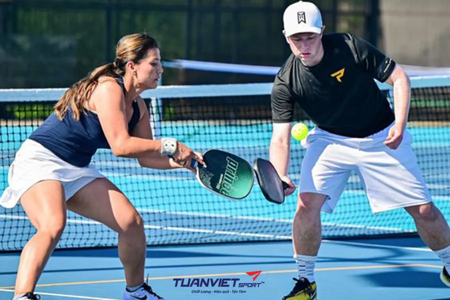 Hướng Dẫn Tránh Chấn Thương Cho Người Mới Bắt Đầu Chơi Pickleball