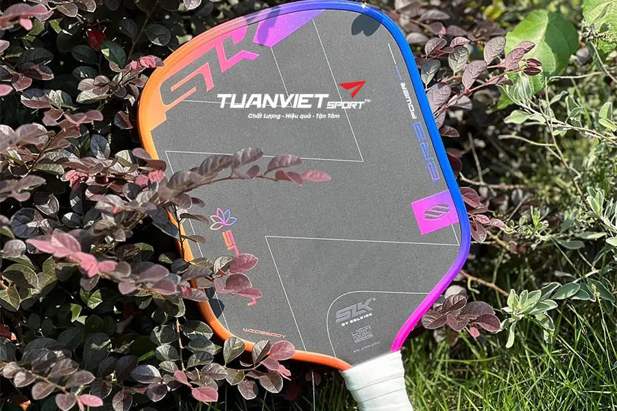 Khám phá hai dáng vợt mới của SLK ERA Power: Elongated và Widebody