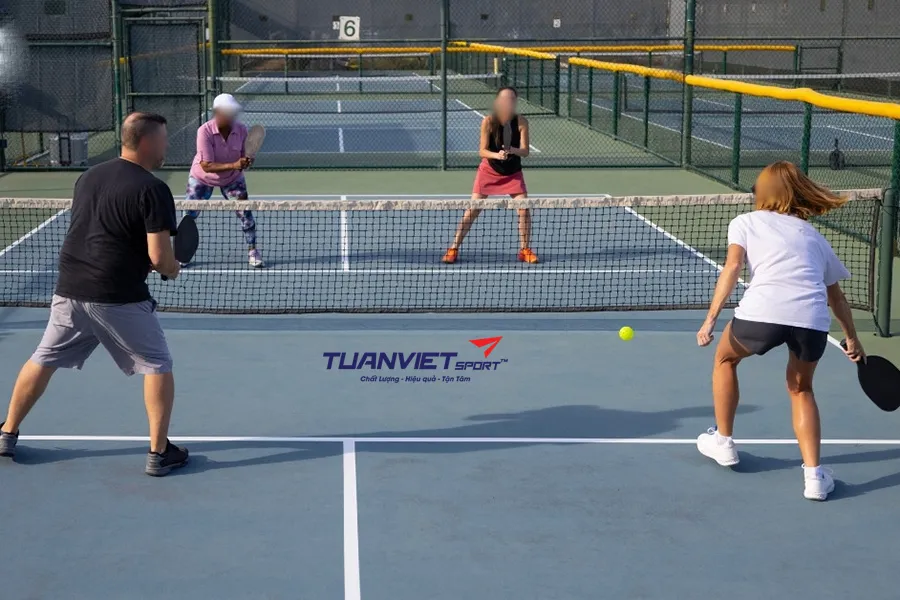 Khi nào nên gọi “ball on” trong pickleball và cách xử lý đúng chuẩn
