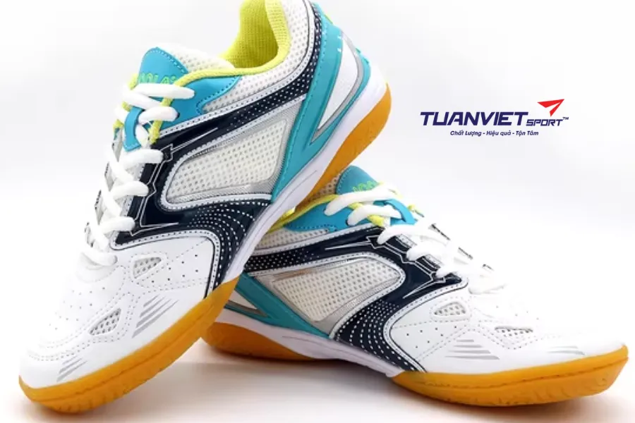 Lối chơi phòng thủkiểm soát trong bóng bàn Nên ưu tiên độ ổn định hay độ êm