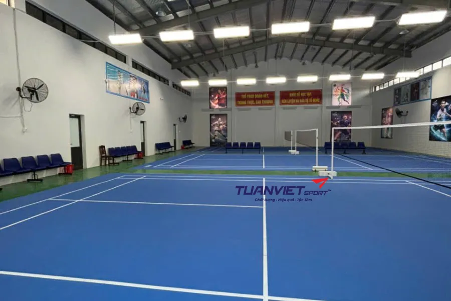 H&igrave;nh ảnh thực tế của S&acirc;n cầu l&ocirc;ng Ngũ H&agrave;nh Badminton